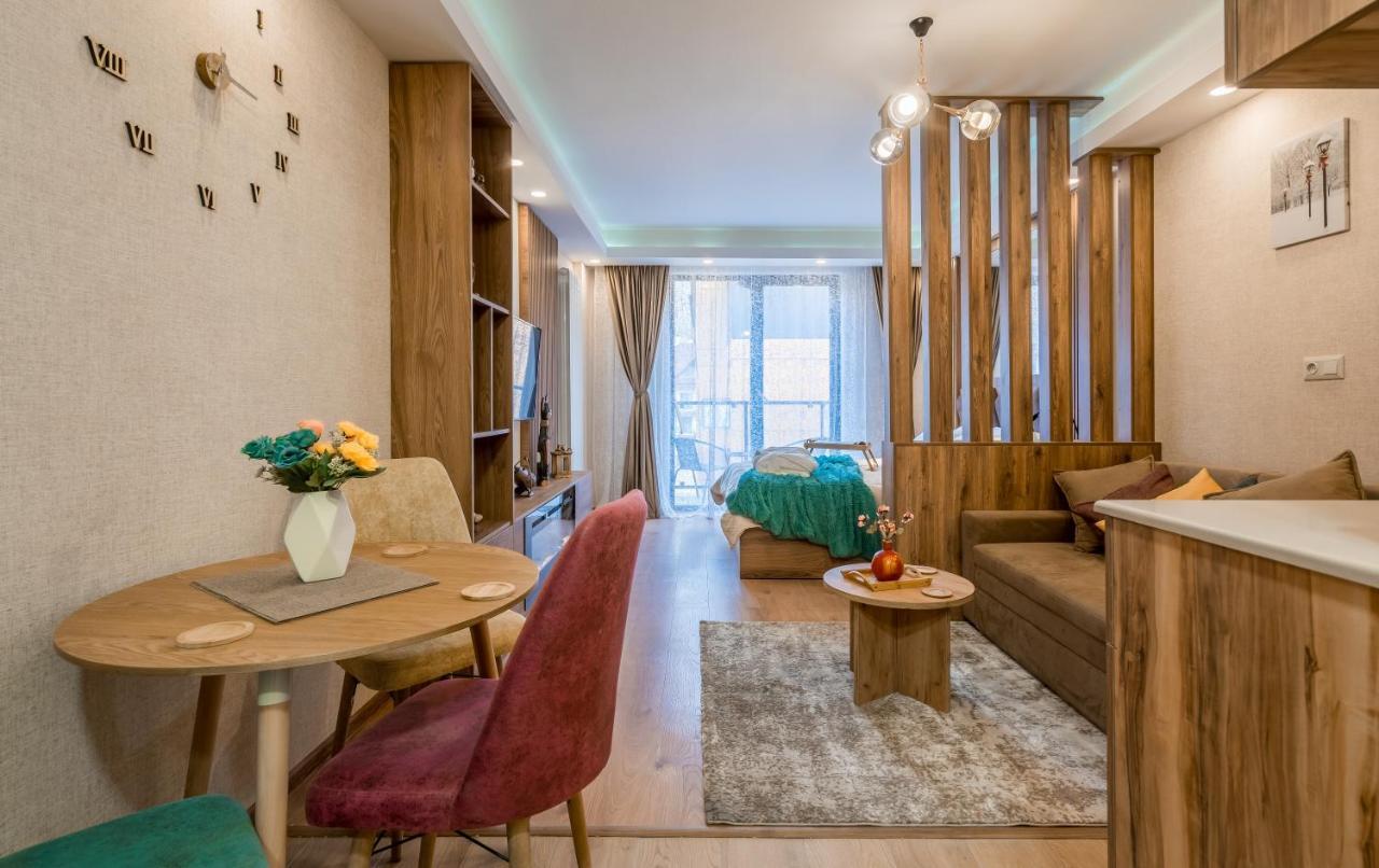 Апартаменти Four Seasons In New Гудаурі Екстер'єр фото